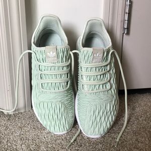 Adidas women’s shoes